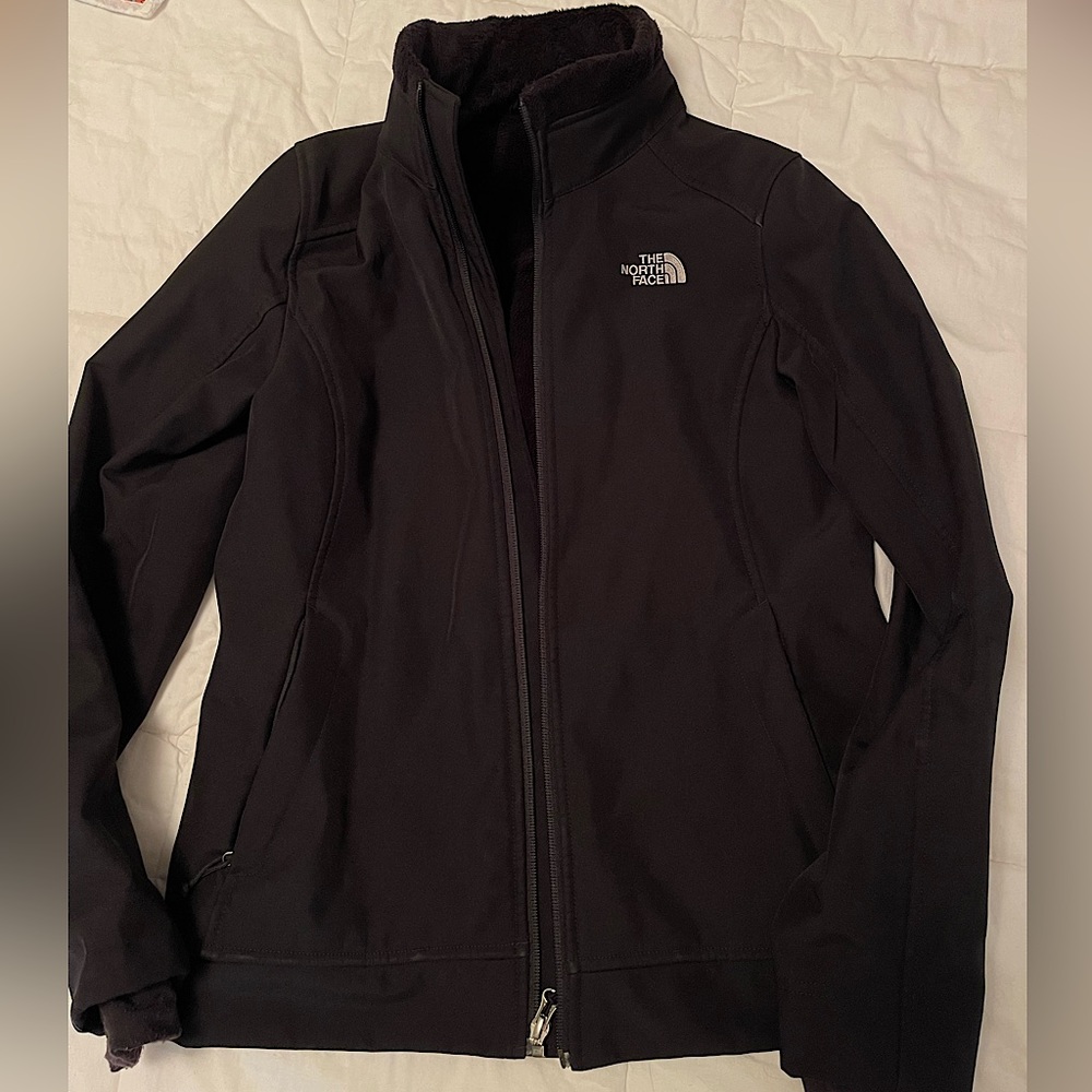 The North Face Women's Black Apex Chromium Thermal Jacket